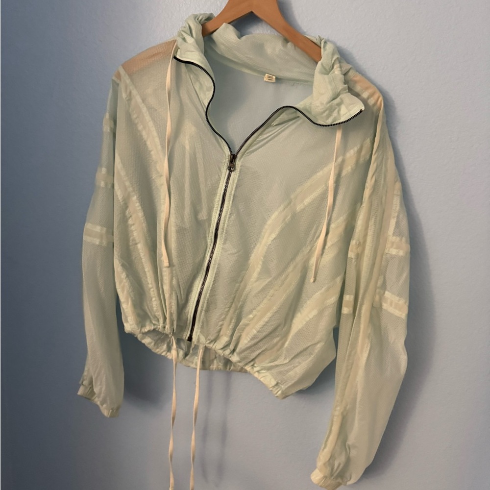Alo Yoga small Light Green Sheer Women's Jacket